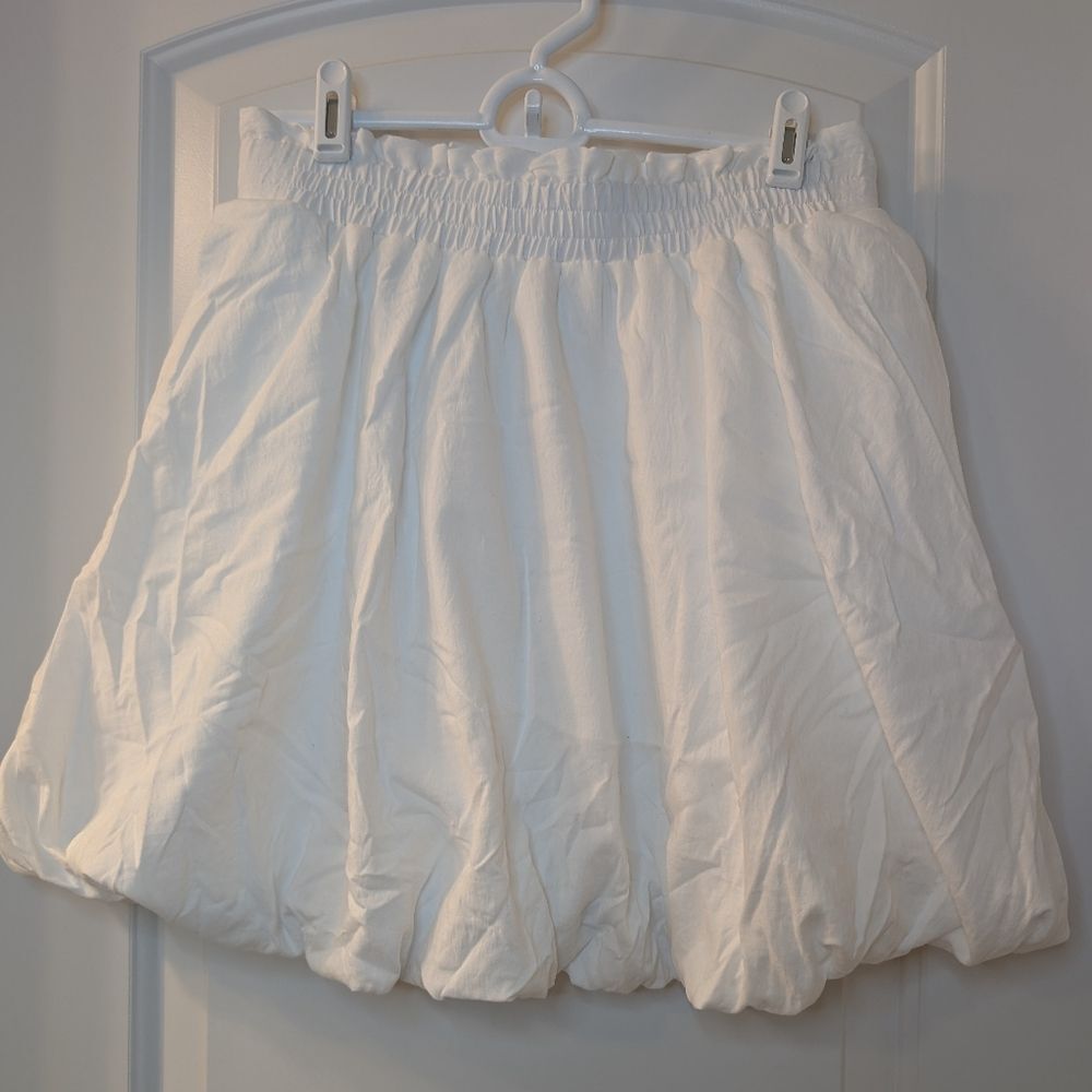White Cotton Bubble A-Line Women's Skirt‎ w/ shorts